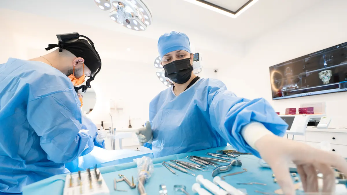 Anunț de angajare: Asistentă medicală stomatologie