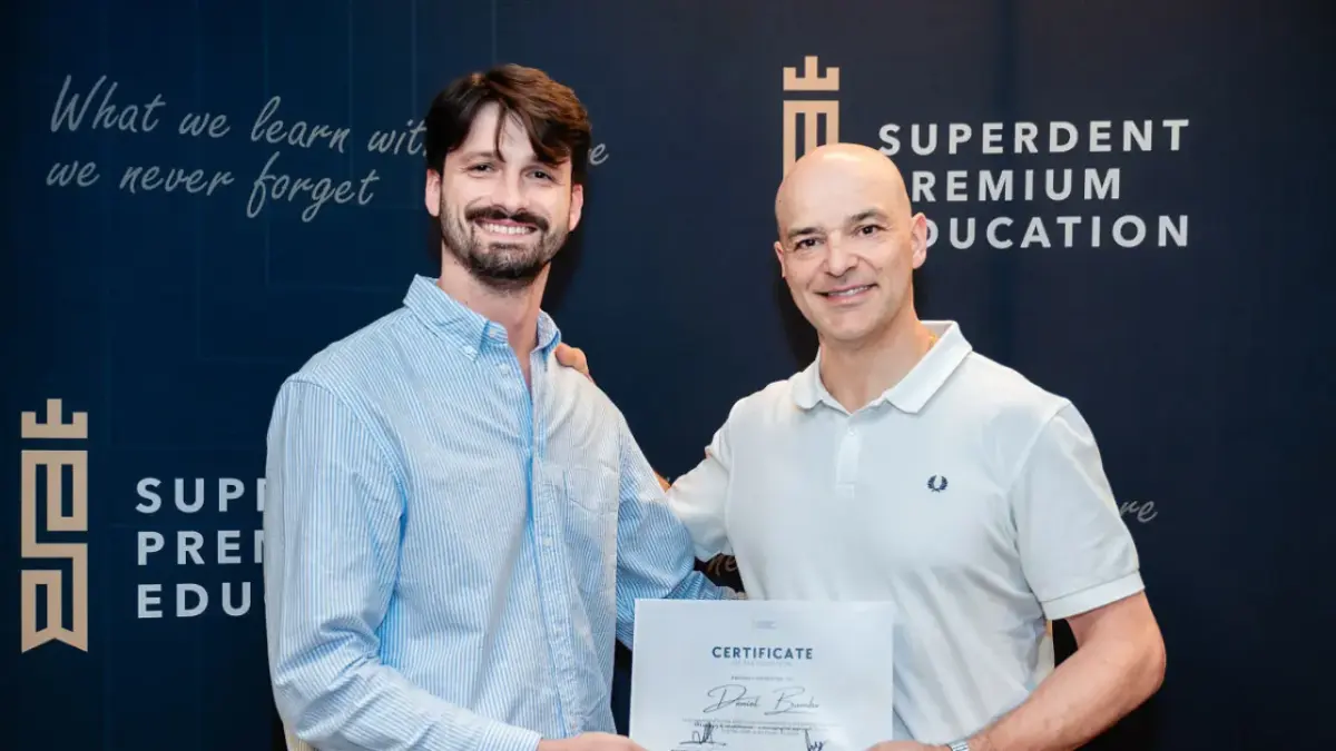 Dr. Daniel Bumbu alături de Dr. Ramón Gómez Meda, București 2026
